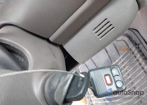 2002 Ford Excursion Limited from USA, damaged, VIN 1FMNU42F42EB46342